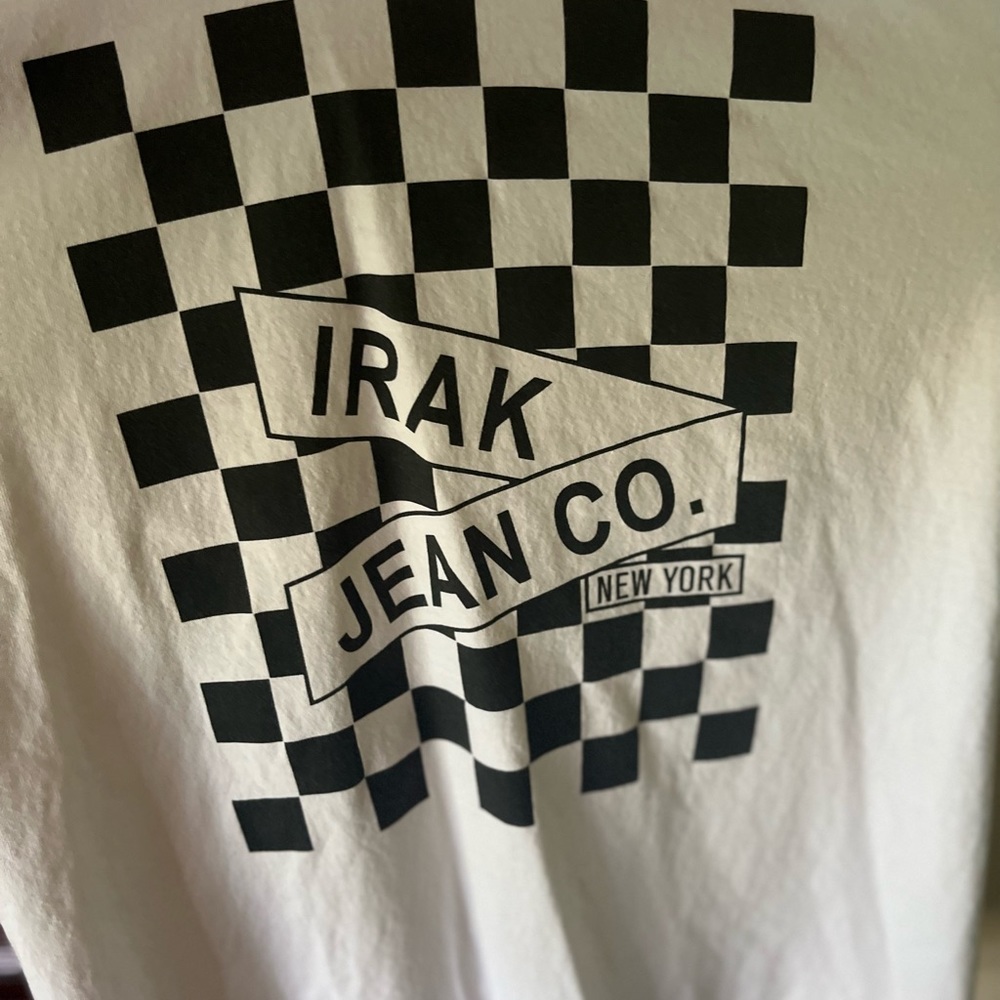 Irak shirt size medium